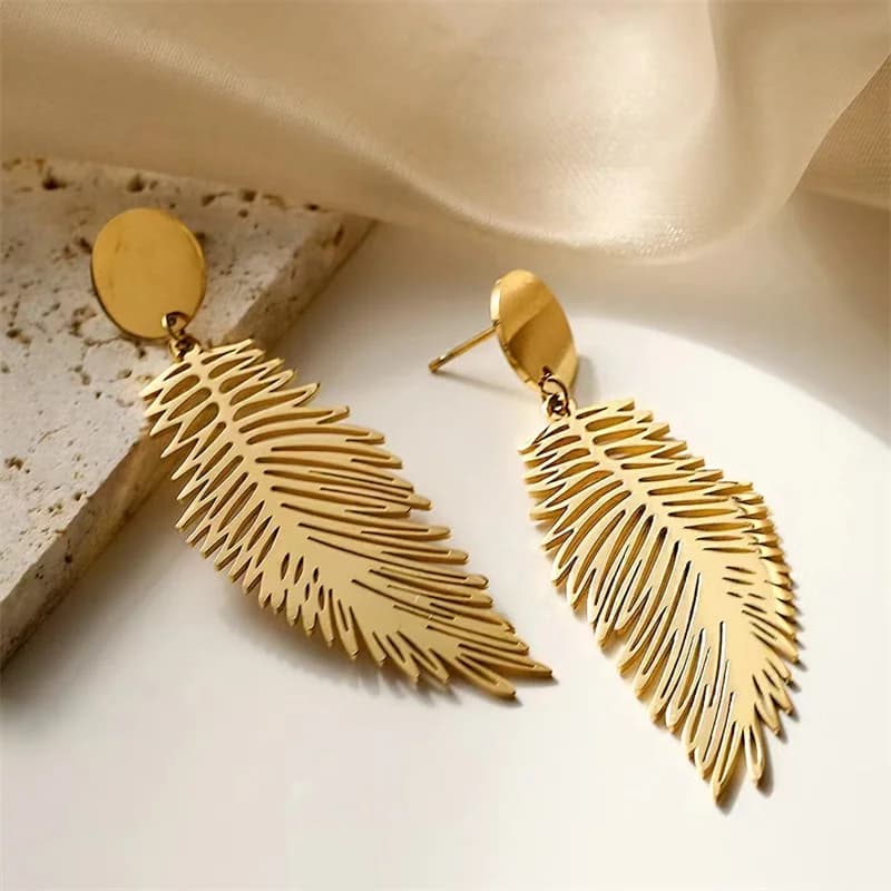 Shell Tassel Pendant Hoop Earrings