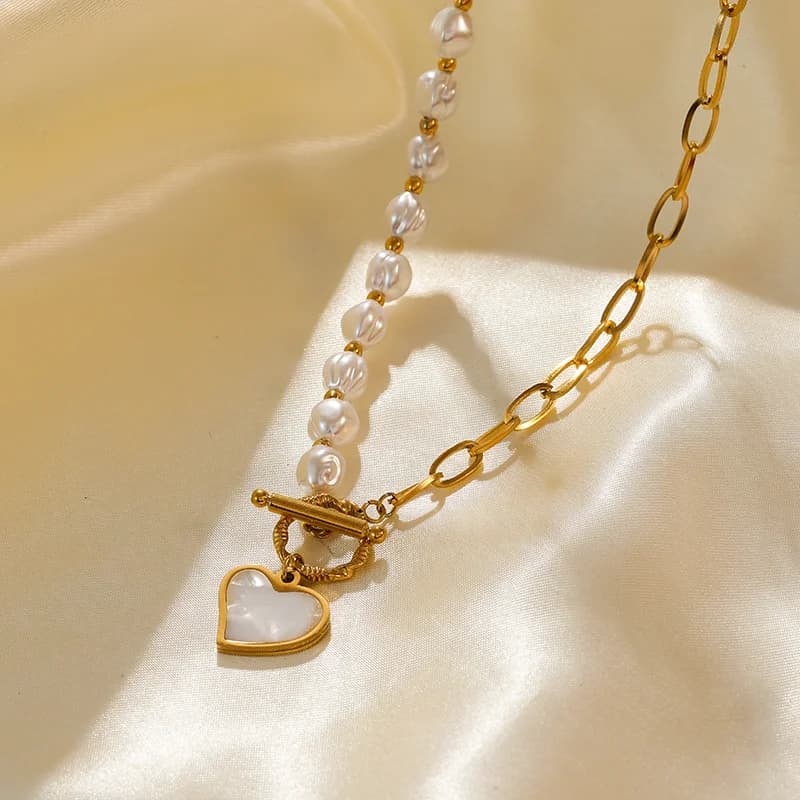 Pearl Heart Pendant Necklace