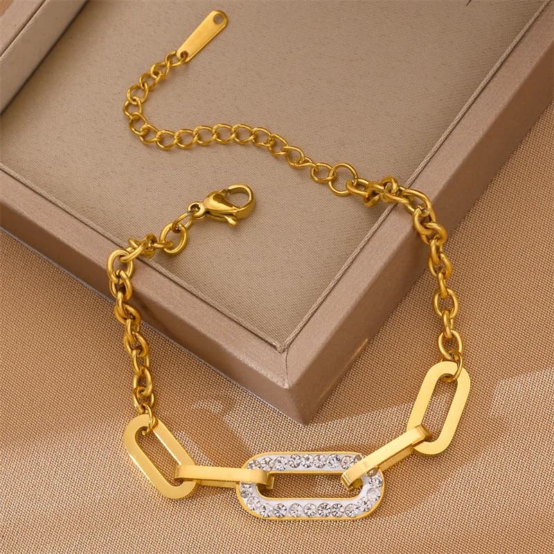 Twisted Zirconia Chain Bracelet