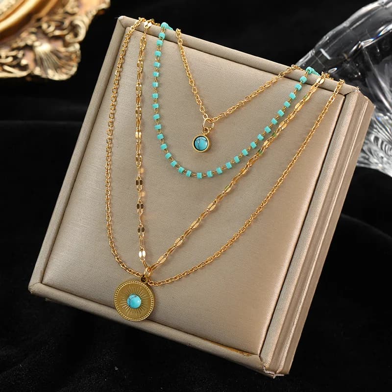 Multilayer Green Stone Pendant Choker Necklace